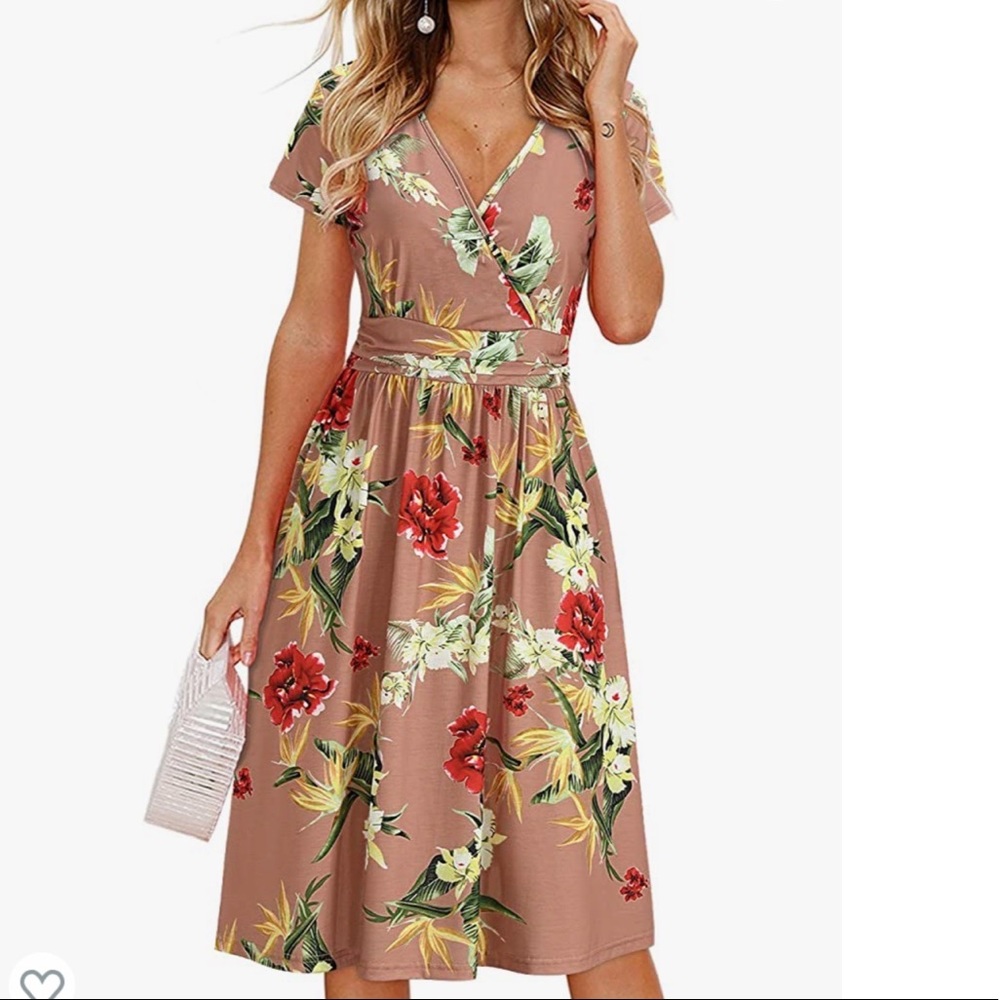 Amazon dress!!! Size: L, NWT